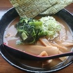 Anton - 2015年11月　メンマ付濃厚豚骨ラーメン　880円