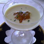 レストラン シャンボール(リーガロイヤルホテル大阪) - 冷製焼きなすのスープ　コンソメジュレ　水なすマリネ