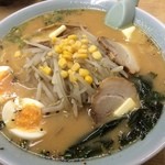 札幌ラーメン雪ん子 - ジャンボスタミナラーメン(みそ) 900円