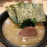 尾壱家 - 醤油ラーメン　７２０円