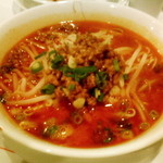 重慶飯店 - 担々麺（1,050円）