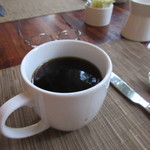 The veranda at The Beachhouse - 先ずはコーヒーをいただいてまだ時差ぼけの身体を癒しました。
            