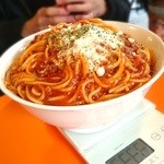 サクラカフェ＆レストラン 池袋 - ガッツリメガセット・メガ盛りミートソースパスタ（500gに増量)