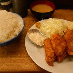 こづち - ２０１５/１２　カキフライ定食大盛り￥１１５０（税込）