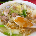 元華 - タンメンにラー油を加えて頂きました