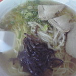 東来軒 - ラーメン大盛り！スープの一滴残さずにいけますよ！