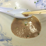 ラーメン げんこつ家 - 素晴らしい豚カスの量 日に日に良くなってる