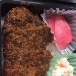 Ekibenya Odori - 味噌カツ。底にご飯。横になってもうた。