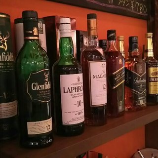 We also have a selection of alcoholic beverages that go well with gibier.