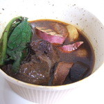 冬季限定　牛ほほと野菜の煮込み弁当