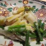 銀座うち山 - 平目の昆布締めにポン酢をかけた所