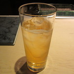 銀座うち山 - 梅酒完熟紀州南高梅（ソーダ割り）900円