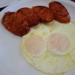 Eggs 'n Things - ポルトガルソーセージと卵