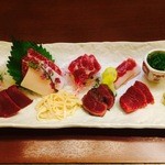 菅乃屋 - 菅乃屋馬刺し盛合せ（八品盛り）