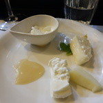 山猫軒 - 絶品の水牛チーズ類