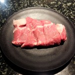 Yakiniku Tabehoudai Kangeki Dondon - 