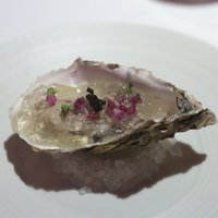 フランス料理 壺中天 - 牡蠣、昆布のジュレ