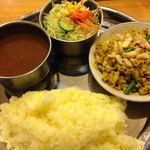 タージマハール - 特別ランチではこのサブジが一番美味いし大好きだねぇ♡