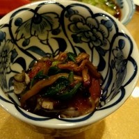 鮨 村上二郎 - 高知産牡蠣とキノコの和え物