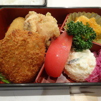 レストラン香味屋 - 2015.④スペシャル洋食弁当A・一口カツ・チキン唐揚げ・エスカベッシュ・牛タンコロッケなど～♬
