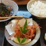 食酔亭元屋 - 漬け飯と川海老揚げ