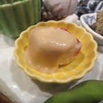 初音屋 - まん中は無花果の胡麻がけ。