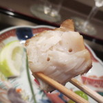 初音屋 - しっとりと焼き上がっています。