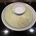 初音屋 - 煮物の器。