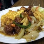 マルタマ飯店 - おかずで一杯