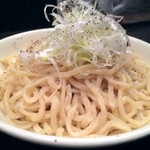 壱 - うどん並の太さ