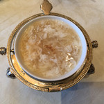 梨杏 - 蟹アレルギー様用 
      干し貝柱入りフカヒレスープ