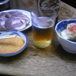 豚の味珍 - 頭、ラーパー菜、瓶ビール試合開始
