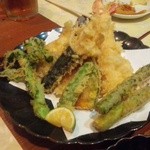 喰いもの屋やそはち - 天ぷら盛り合わせ　h27.12.22撮影