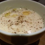 キャトルラパン　神戸三宮 - ■カリフラワーのスープ、これもうま～～い！