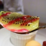 キャトルラパン　神戸三宮 - ■キウイ、どうぞ～～