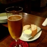 BISTRO tesoron UNA VACCO - 先ずはハートランドで乾杯