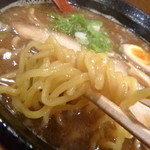 四代目 いちまる - 醤油ラーメン／麺