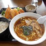 三洛 - ラーメン定食