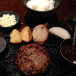 たっぷり山わさびハンバーグ200g
          1690円