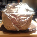 ぎおん 阪川 - アルミホイルに包まれ、蒸し焼きに…