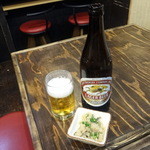 ささづか酒場 はだか電球 - ラガーとお通しのおから