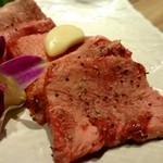 焼肉ダイニング MEGUMI - 特選上白たん