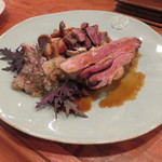 Ata - 仔猪のロースト(ハツ、皮、クラシタ)1