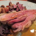 Ata - 仔猪のロースト(ハツ、皮、クラシタ)2