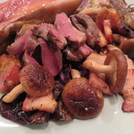 Ata - 仔猪のロースト(ハツ、皮、クラシタ)5