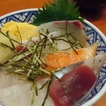 ＴＳＵＤＡ屋 - 海鮮丼（夕食）
