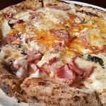 ピザ・ビスマルク1580円