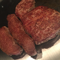 六本木モンシェルトントン - お肉は神戸牛