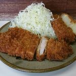とんかつ美よし - とんかつ＆玉ねぎ串カツ　750円。トンカツだけでは物足りないけど、他に肉はいらない人に最適な定食です。