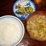 湯の岳庵 - こはん、味噌汁、おつけもの